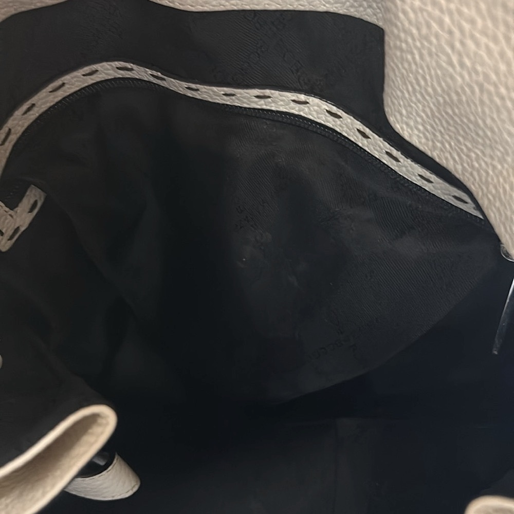 GREAT WHITE BCBGMAXZRIA🔥🔥pebbled leather handbag 👜 - Picture 15 of 16